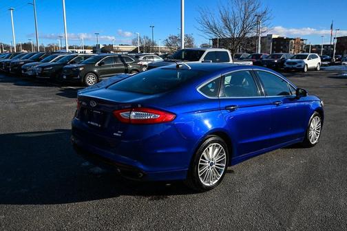 2016 Ford Fusion SE