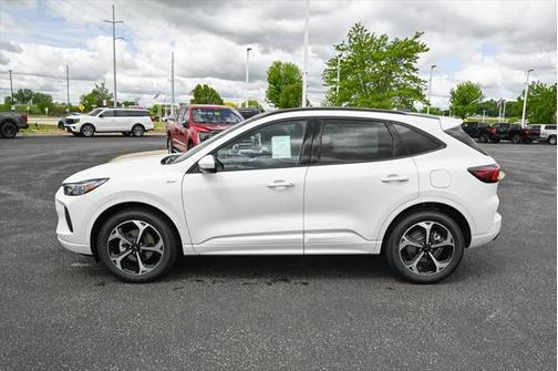2025 Ford Escape ST-Line Elite