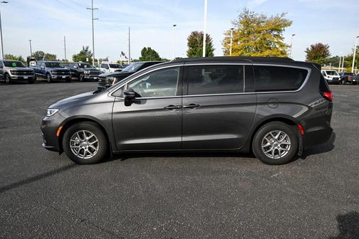 2021 Chrysler Pacifica Touring