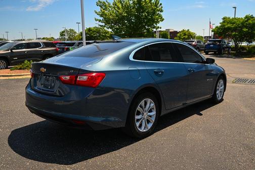 Lakeshore Blue Metallic 2024 Chevrolet Malibu FWD 1LT