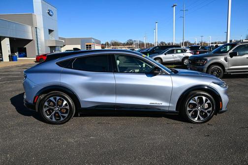 2022 Ford Mustang Mach-E Premium