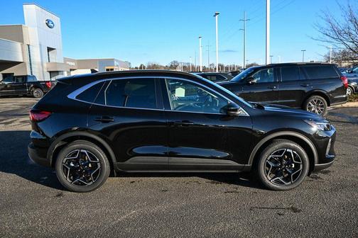 2026 Ford Escape Platinum