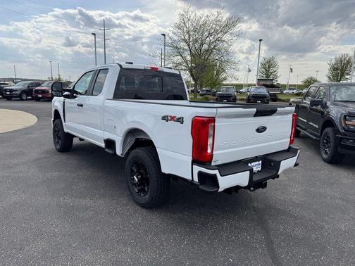 Oxford White 2026 Ford F-250 XL