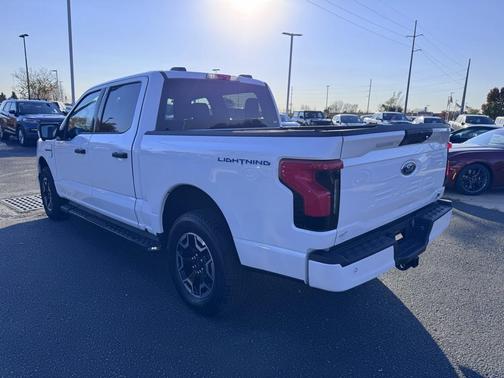 2023 Ford F-150 Lightning XLT