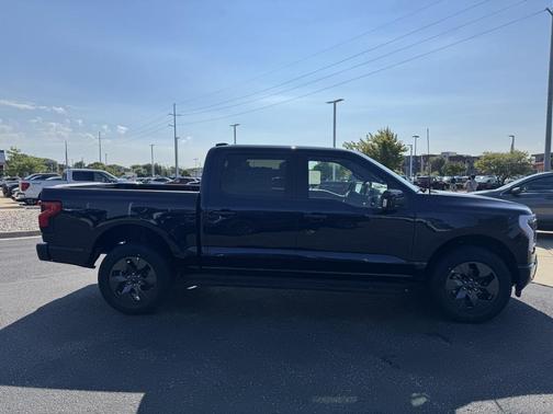 2025 Ford F-150 Lightning LARIAT