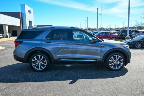 Carbonized Gray Metallic 2025 Ford Explorer Platinum