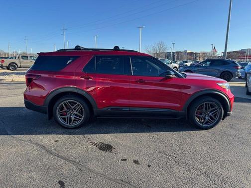 2021 Ford Explorer ST