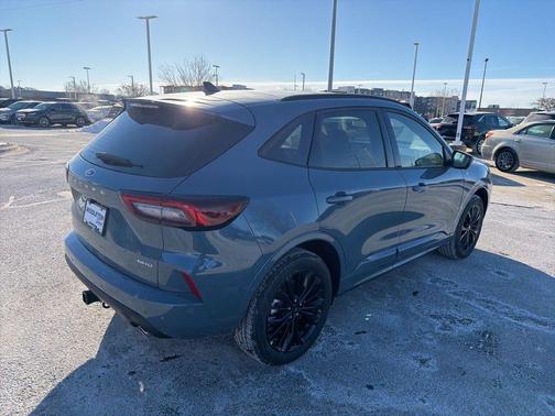 2026 Ford Escape ST-Line Elite