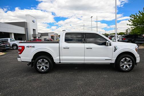 Star White Metallic Tri-Coat 2022 Ford F-150 Platinum