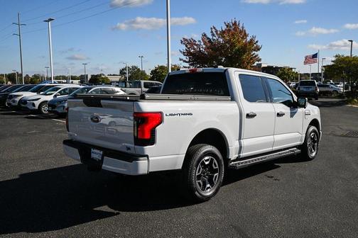 2023 Ford F-150 Lightning XLT