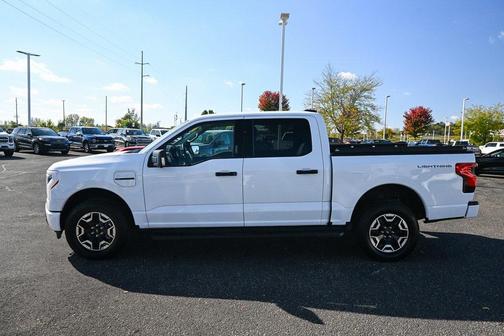 2023 Ford F-150 Lightning XLT