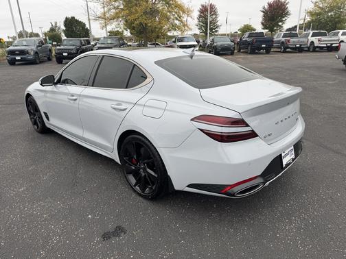 2022 Genesis G70 3.3T AWD