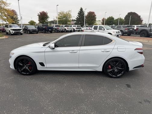 2022 Genesis G70 3.3T AWD
