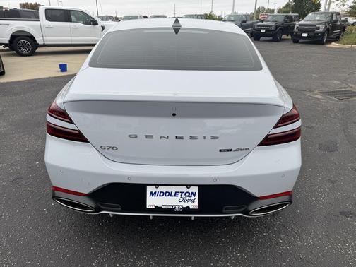 2022 Genesis G70 3.3T AWD