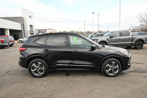 2023 Ford Escape ST-Line Select