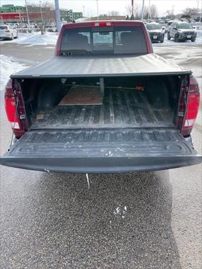 Delmonico Red Pearlcoat 2017 RAM 1500 Big Horn