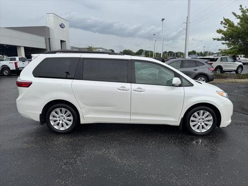 2015 Toyota Sienna XLE Premium
