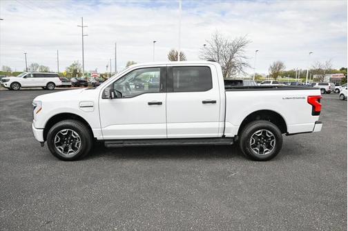 2023 Ford F-150 Lightning XLT