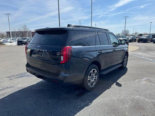 Blue Metallic 2025 Ford Expedition Active