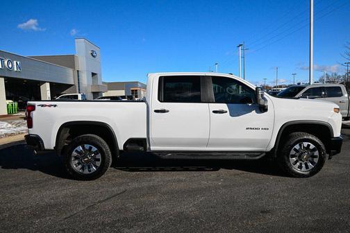 2022 Chevrolet Silverado 2500 Custom