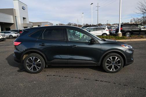 2022 Ford Escape SE