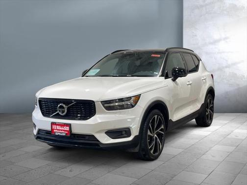 2020 Volvo XC40 T5 R-Design