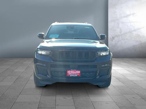 2022 Jeep Grand Cherokee L Altitude
