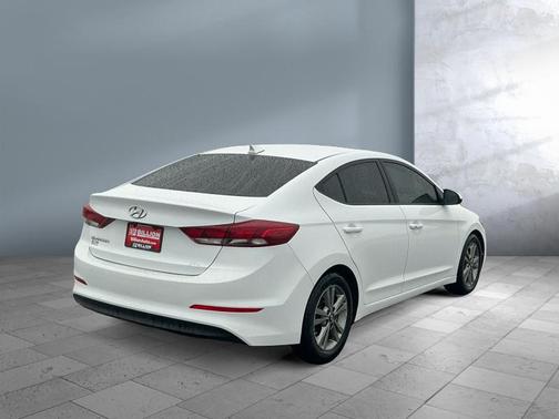 Quartz White Pearl 2018 Hyundai ELANTRA Value Edition