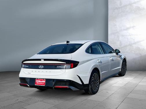 2025 Hyundai SONATA Hybrid SE