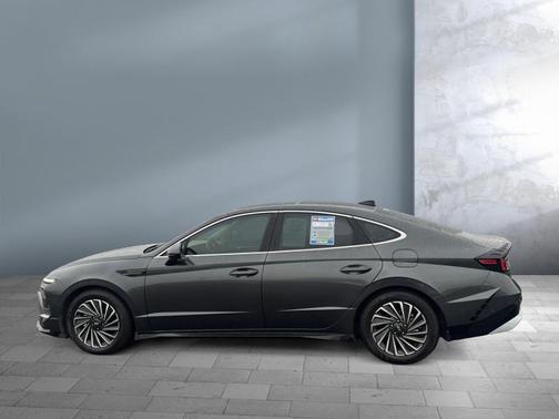 2024 Hyundai SONATA Hybrid Limited