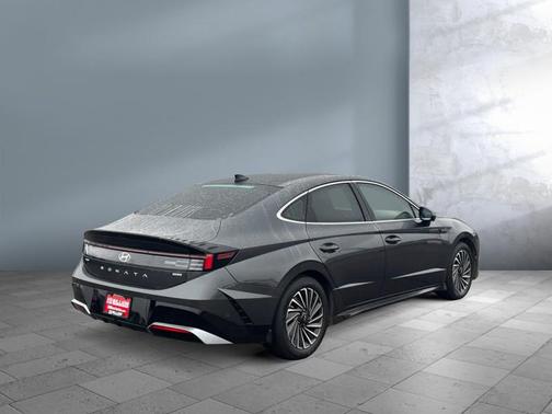 2024 Hyundai SONATA Hybrid Limited