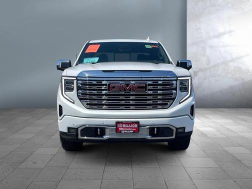 White Frost Tricoat 2023 GMC Sierra 1500 Denali