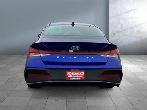 2025 Hyundai ELANTRA Sport