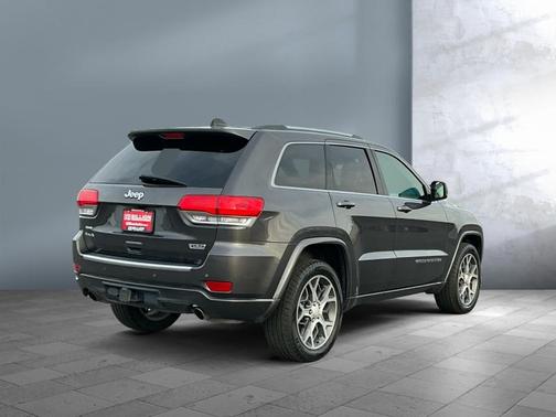 2018 Jeep Grand Cherokee Sterling Edition