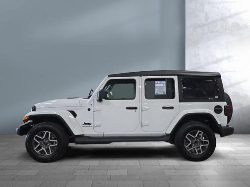 Bright White Clearcoat 2026 Jeep Wrangler 4-Door Sahara 4x4