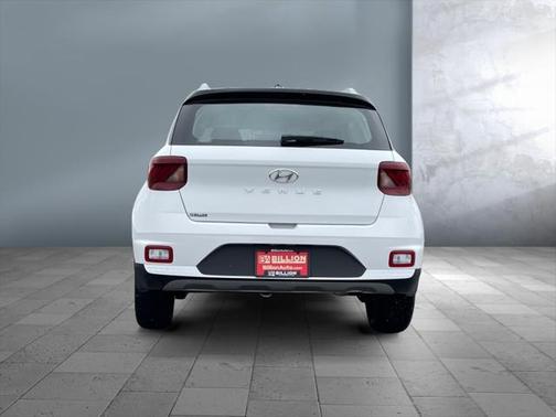 2024 Hyundai VENUE Limited