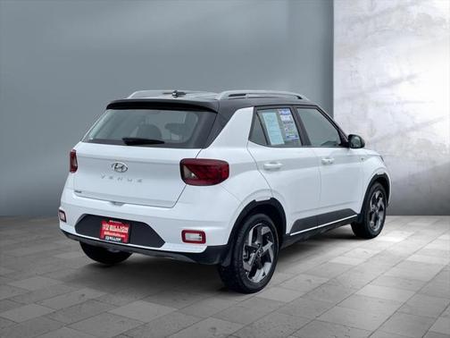 2024 Hyundai VENUE Limited