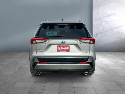 2020 Toyota RAV4 Hybrid SE