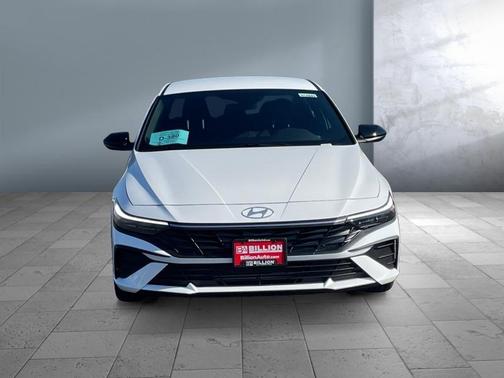 2025 Hyundai ELANTRA Sport