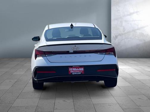 2025 Hyundai ELANTRA Sport