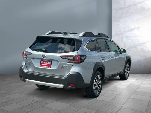 Ice Silver Metallic 2024 Subaru Outback Touring XT