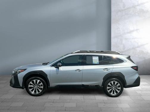 Ice Silver Metallic 2024 Subaru Outback Touring XT