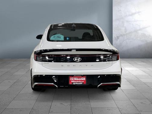 2026 Hyundai SONATA Hybrid SE