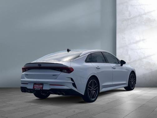 2021 Kia K5 GT