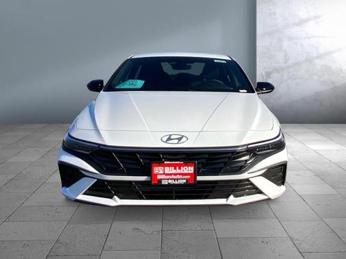 2025 Hyundai ELANTRA Sport