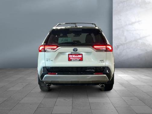 2022 Toyota RAV4 Hybrid SE
