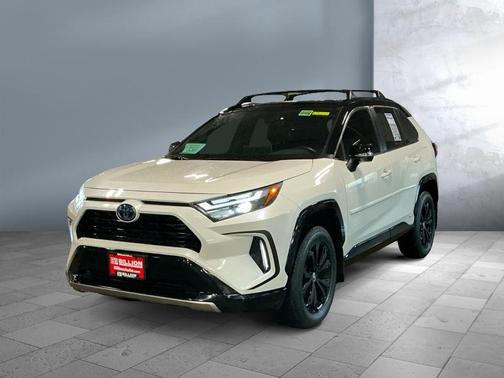 2022 Toyota RAV4 Hybrid SE