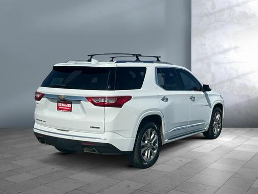 Summit White 2018 Chevrolet Traverse Premier