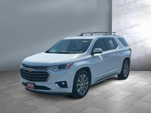 Summit White 2018 Chevrolet Traverse Premier