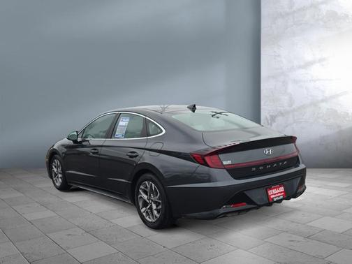 2022 Hyundai SONATA SEL